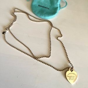 Auth. Return to Tiffany Heart Tag pendant with chain necklace in sterling silver